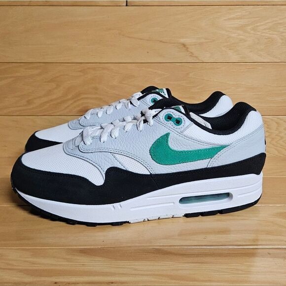 Nike Air Max 1 White Stadium Green Black Mens Shoe Sneaker FN6952-100 - Picture 7 of 12